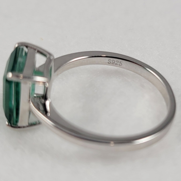 Sterling 3ct Natural Emerald Ring - Picture 2 of 10